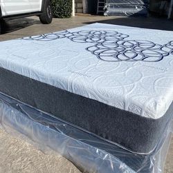 Full Bamboo Cool Gel Memory Foam!!