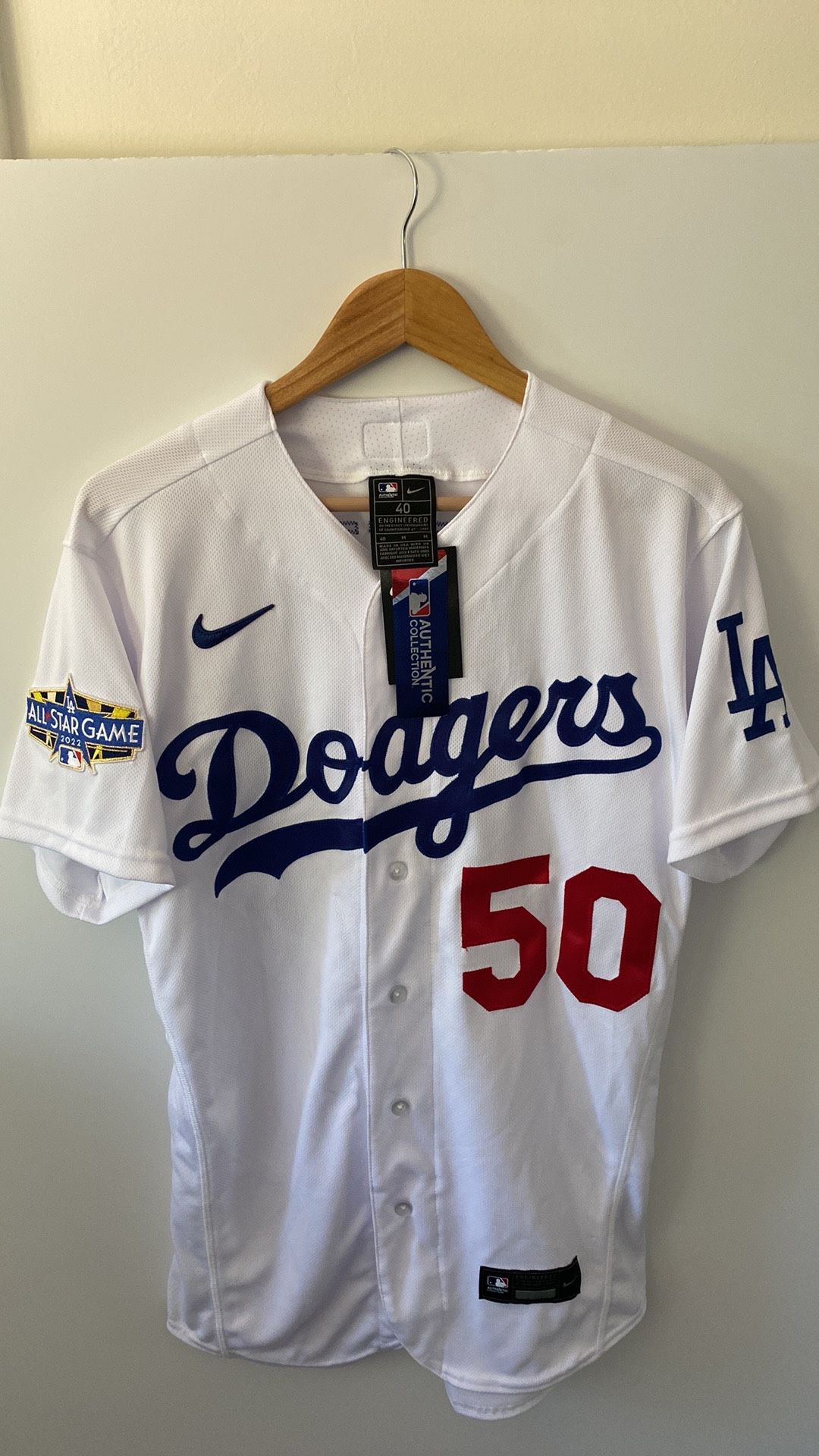 Nike Authentic Dodgers Mookie Betts Jersey White With Allstar Patch for  Sale in Pasadena, CA - OfferUp