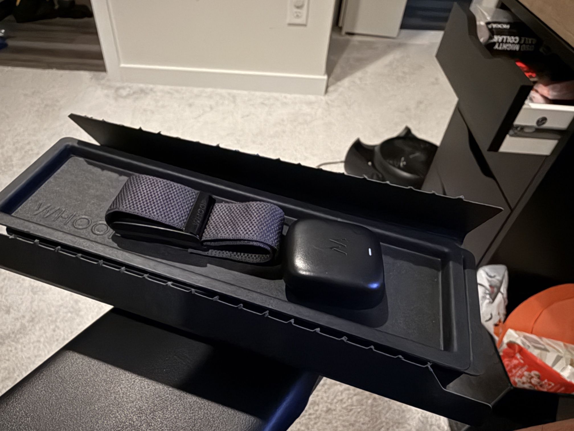 Whoop 4.0 w/ Wireless Charger