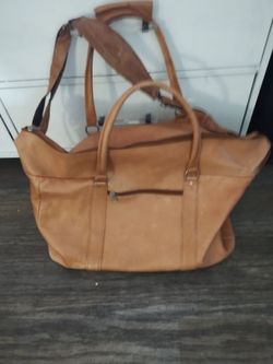 Piel Duffle Bag 100 percent leather
