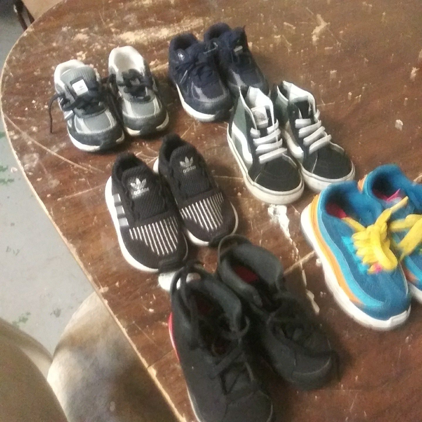 Little boys shoes size 6
