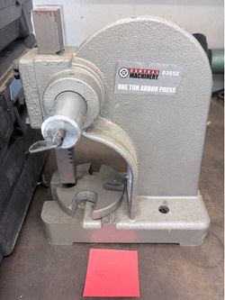 Central Machinery One Ton Arbor Press