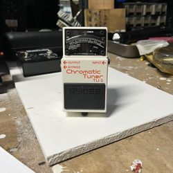  BOSS CHROMATIC TUNER TU-3