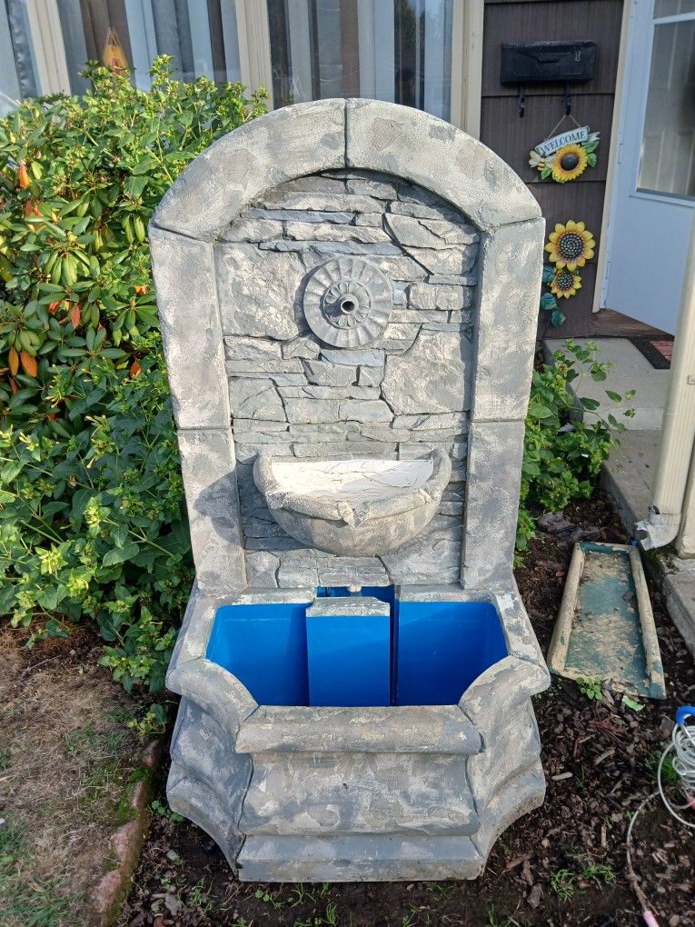 Fountain Water fall 26" Wide 51 " Tall