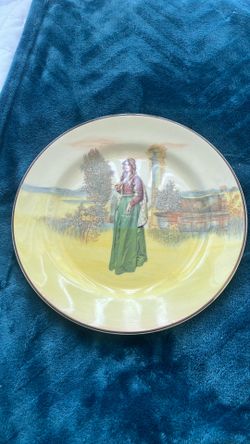 Royal Doulton 'Juliet' plate from the Shakespearean Characters series.