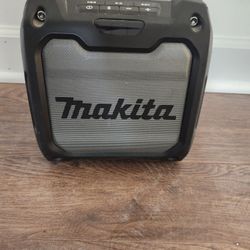 Makita Jobsite Bluetooth Speaker