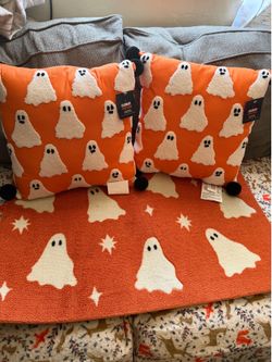 Halloween ghost pillows and floor mat