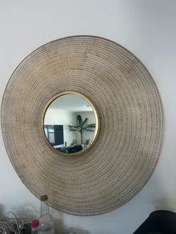 Gold mirror