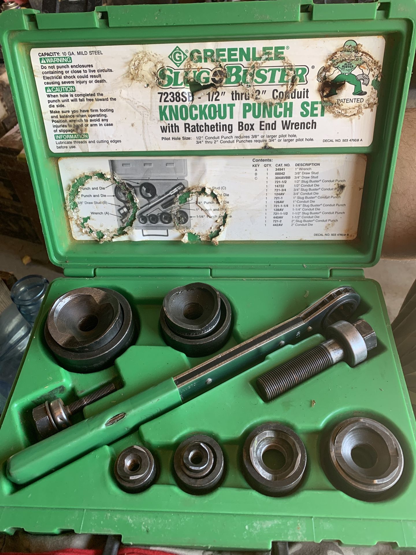 Greenlee Slug Buster Knockout Punch set with Ratcheting Wrench