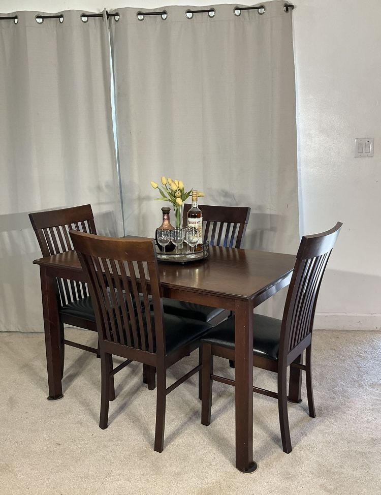 Compact Kitchen Dining Table & 6 Chairs for Sale in Norwalk, CA - OfferUp