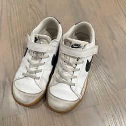 Free Nike Size 1.5 Youth