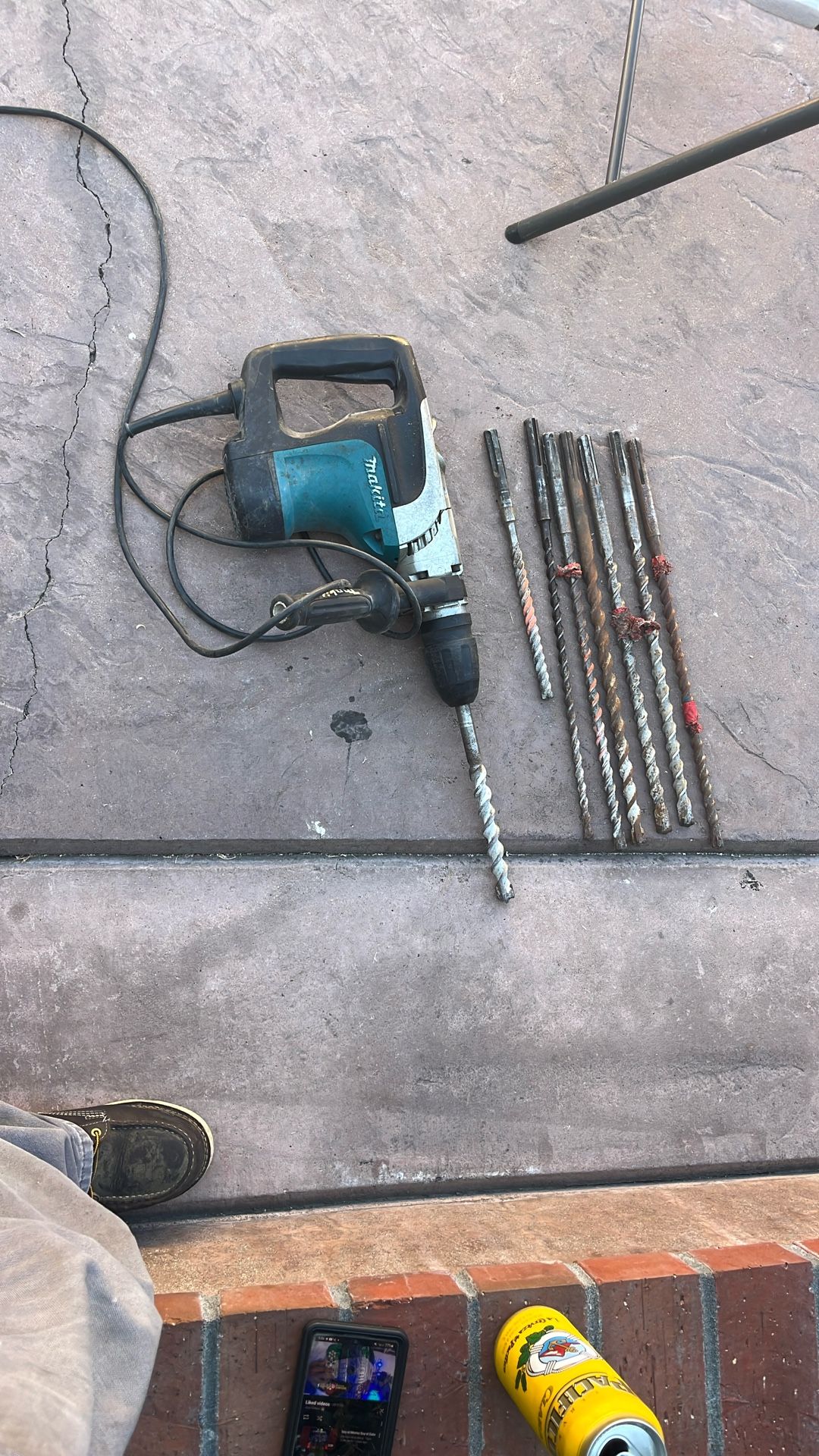 Makita Rotary hammer drill