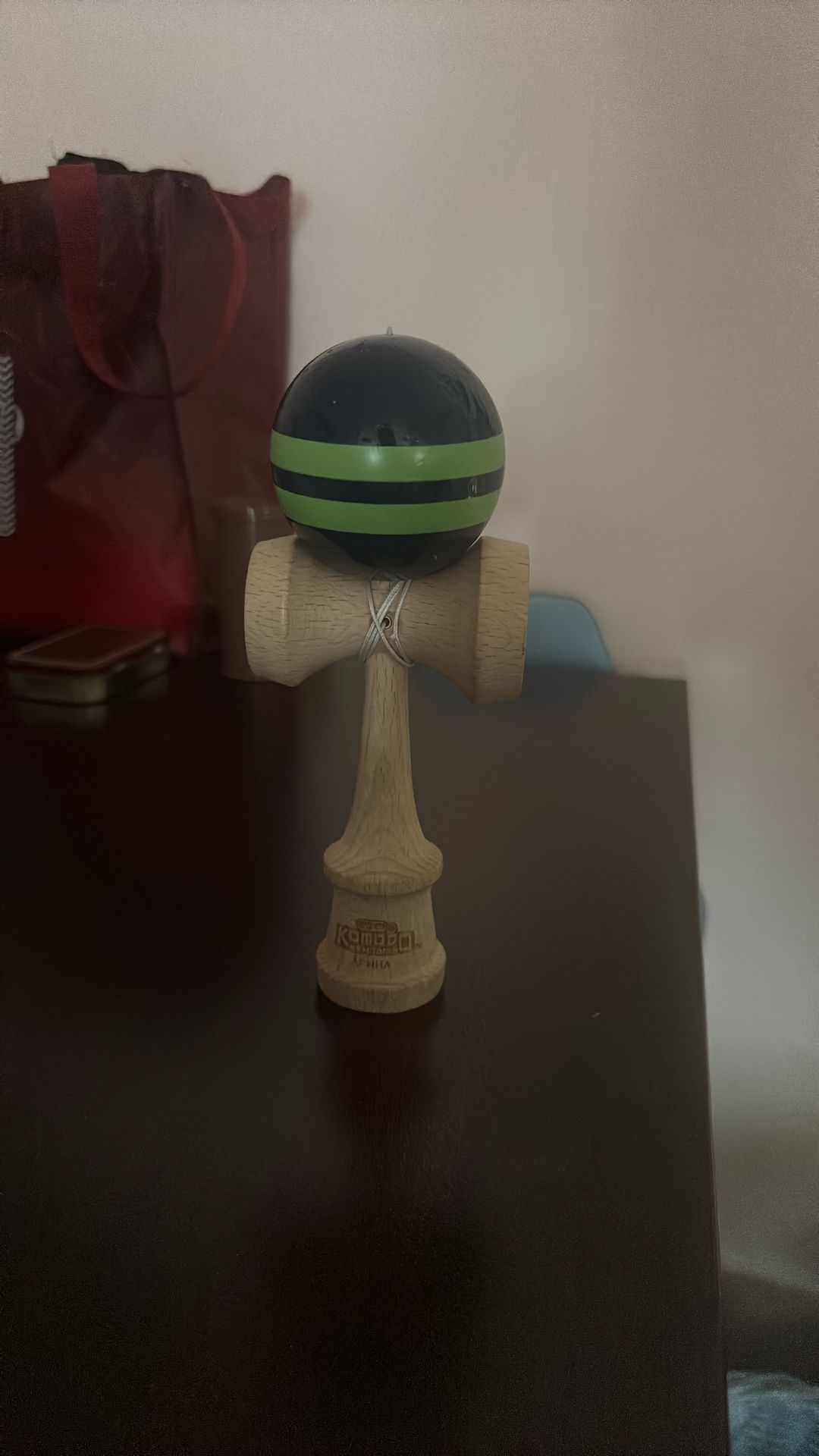Komodo kendama Toy
