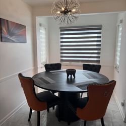 46” Round Dining Table With 4 Chairs