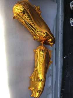 New Adidas baseball shoe size 9