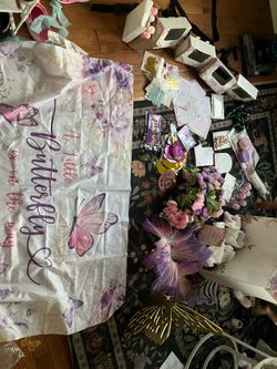 A little butterfly on the way baby shower decorations