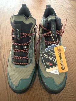 New addidas TERREX SKYCHASER MID GTX hiking boots Men’s 7