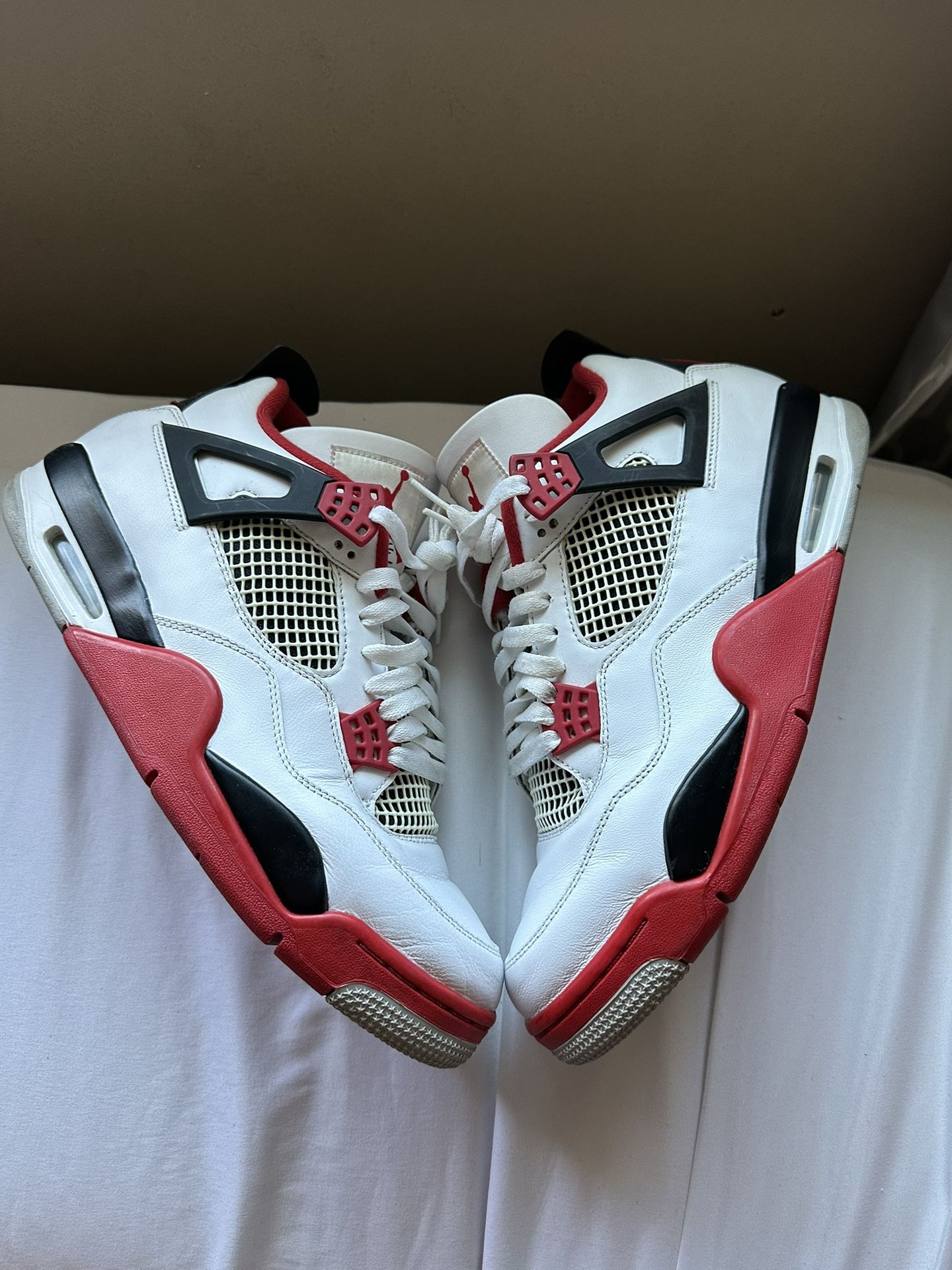 Jordan 4 Fire Red 2020 Size 11.5