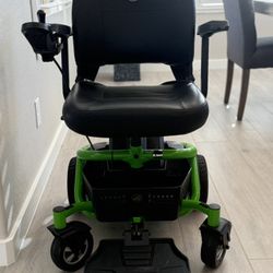 PORTABLE POWER MOBILITY WHEELCHAIR-GOLDEN