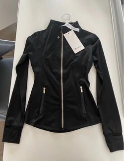 Lululemon Define Jackets NEW with bags