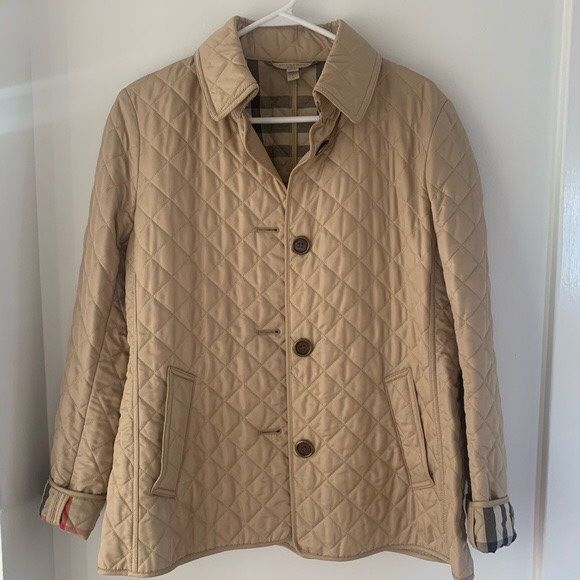 NWOT Burberry Women’s Beige Quilted Check Jacket