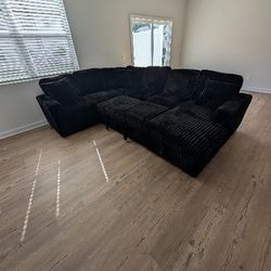 ✨Oversized Sleeper Sectional w Phone Charger💕