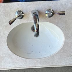 Bathroom Countertop, Sink And Hardware 