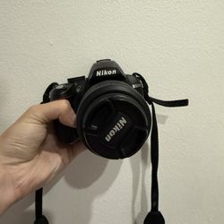 Nikon D3000 Photo camera $200