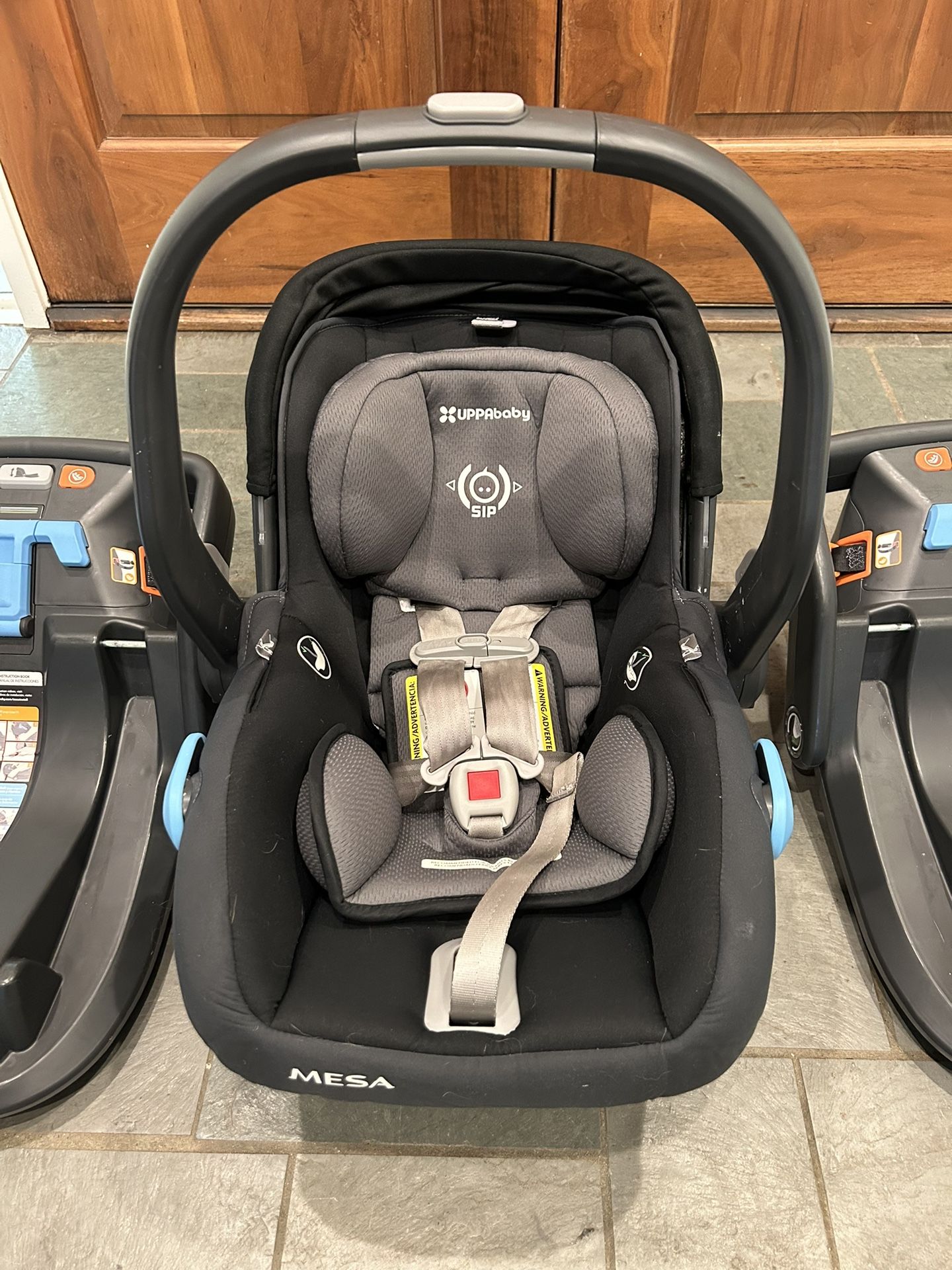 Uppa Baby Mesa V2 Car Seat And 2 Bases for Sale in Dallas, TX OfferUp