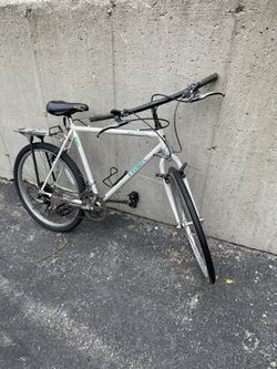 Trek 830, Hybrid Bike 