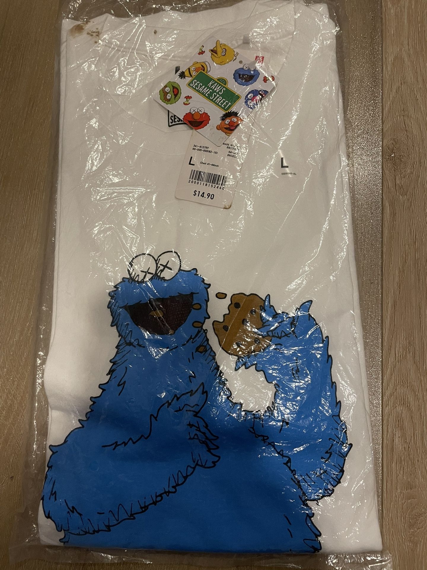 Kaws X Uniqlo Cookie Monster