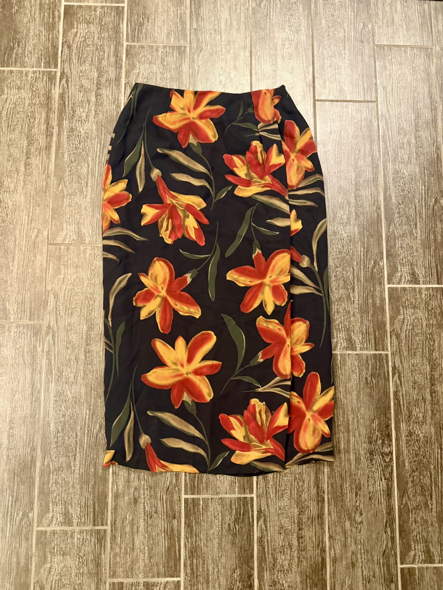 Size 8 Floral Skirt