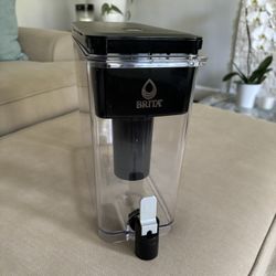 Brita Elite & Filter - Like New