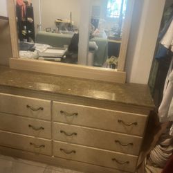 King Bedroom Set 