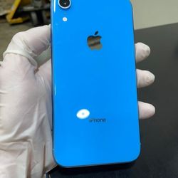 Apple IPhone XR 64gb  Unlocked, FREE Smartwach/ Headphones. Pay $1 Today Rest in payments. NO CREDIT NEEDED FINANCING