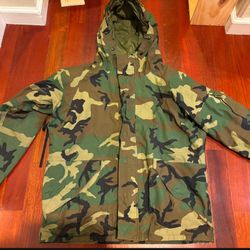 Military Surplus M81 Woodland Camo GoreTex Parka