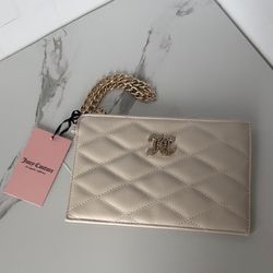 Juicy Couture Wristlet/ Clutch $25• SAVAGE, MN