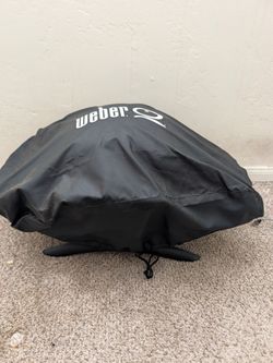 Webber Portable Grill, Grill Stand, Grill Cover