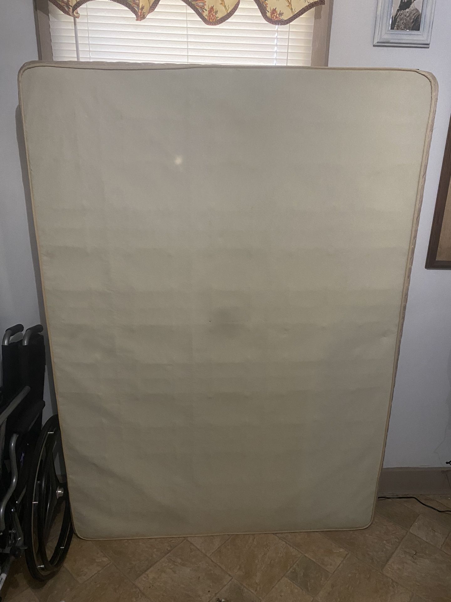FREE Queen sized Boxspring