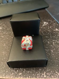 AVON Limited Edition Christmas Charm
