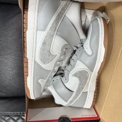 Size 10 Nike Dunks