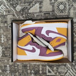 Jordan 1 Size 5.5y Brand New 