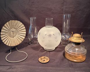 Collection of kerosene/Oil Lamps pieces