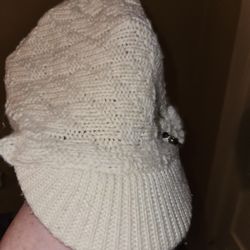 Women's Fossil beanie with bill