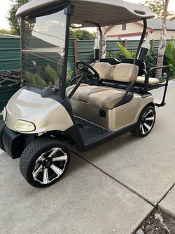 Golf cart Ezgo Rxv