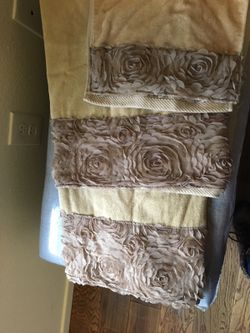 Decorative towels