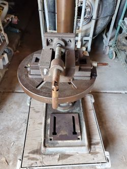 Huge heavyduty drill press top of the line as you can see