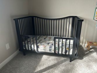 West Elm Kids Dawson convertible crib, black