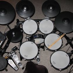 Roland VDrum 6pc Set, Plus Cymbals, Etc