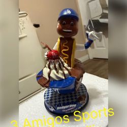 New Los Angeles Dodgers Ice Cream Helmet Mascot Bobblehead (Limited Edition)